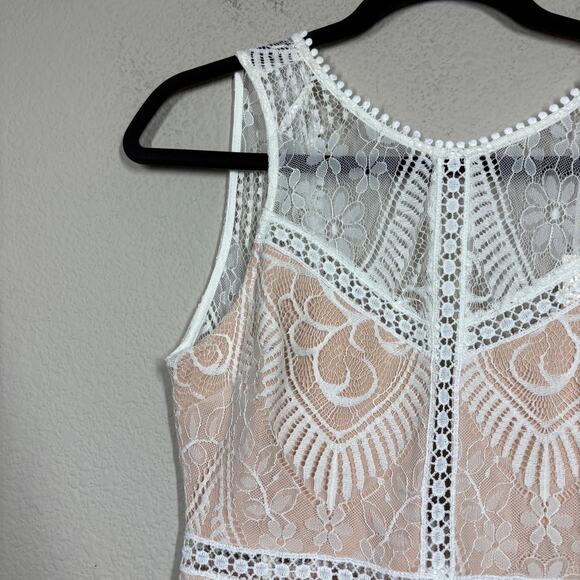 Lush Size Small Lace Bodycon Dress Ivory Nylon Fringe Handkerchief Hem - Picture 3 of 12